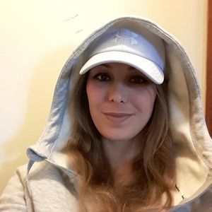 Meet your Posher, Raquel